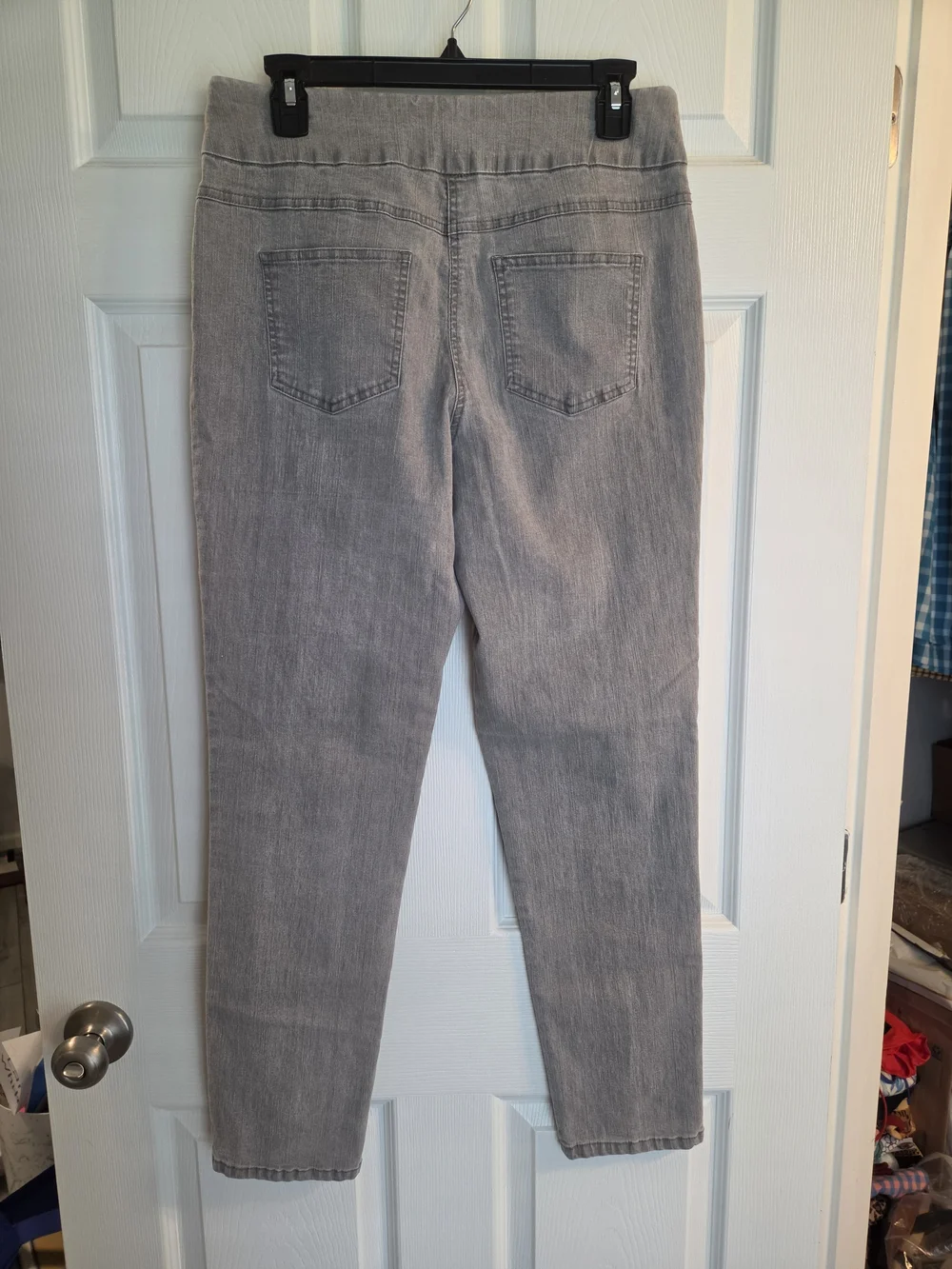 Ruby Rd. Light Grey Stretch Pants With Back Pockets - Picture 3 of 3
